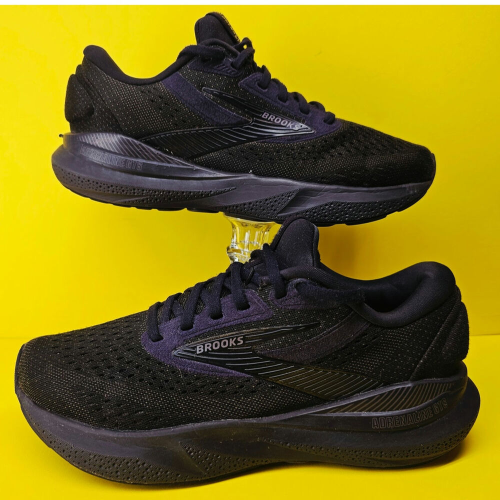 Brooks Women 8 Comfy footwear
